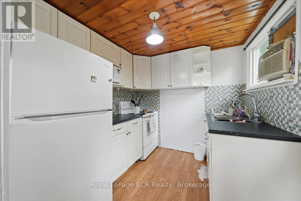45 Andrew Drive, Tiny, Ontario  L9M 0B4 - Photo 11 - S13469628