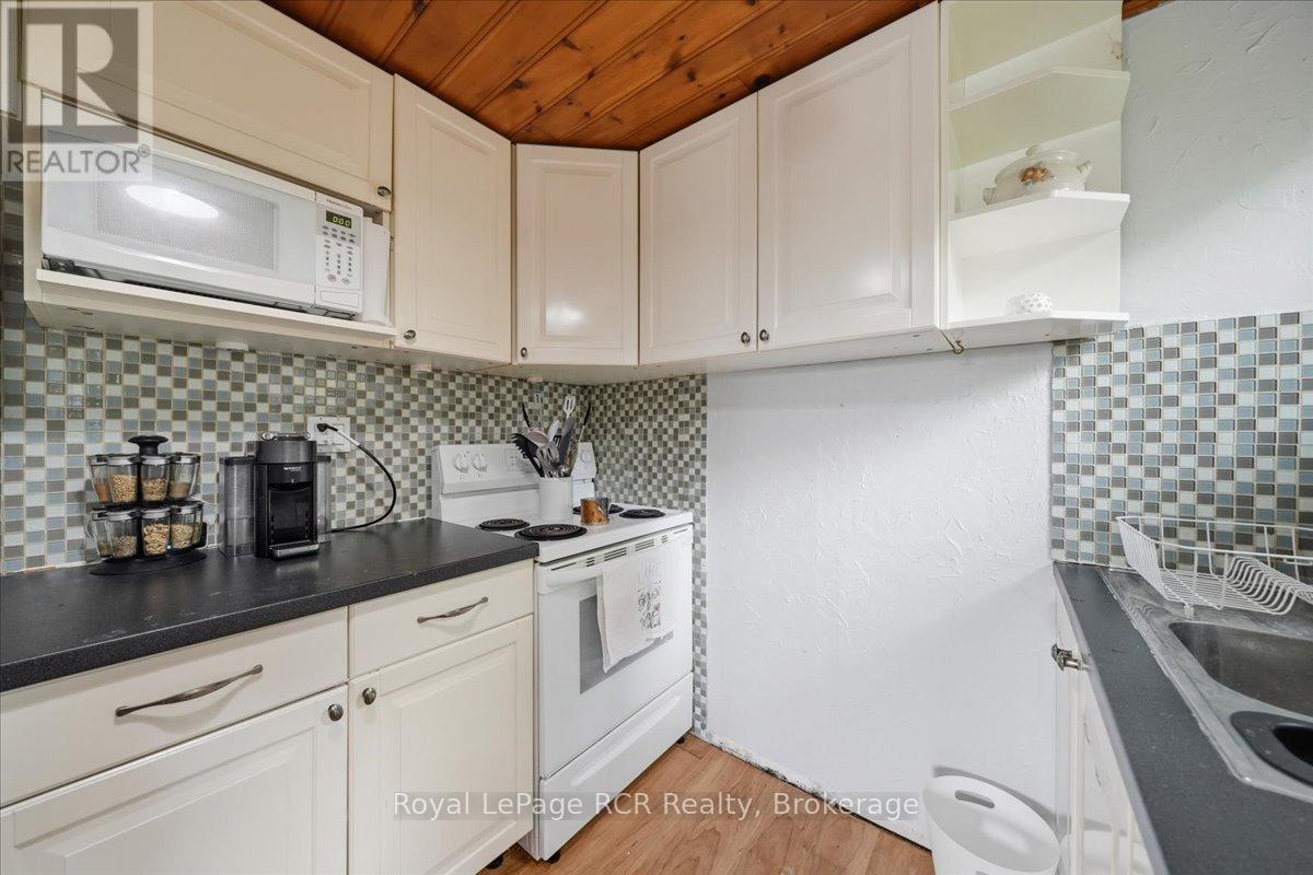 45 Andrew Drive, Tiny, Ontario  L9M 0B4 - Photo 12 - S13469628