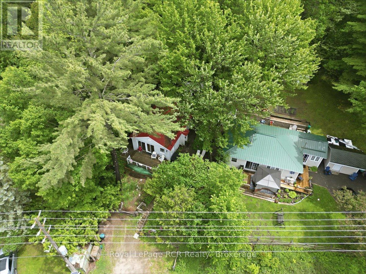 45 Andrew Drive, Tiny, Ontario  L9M 0B4 - Photo 2 - S13469628