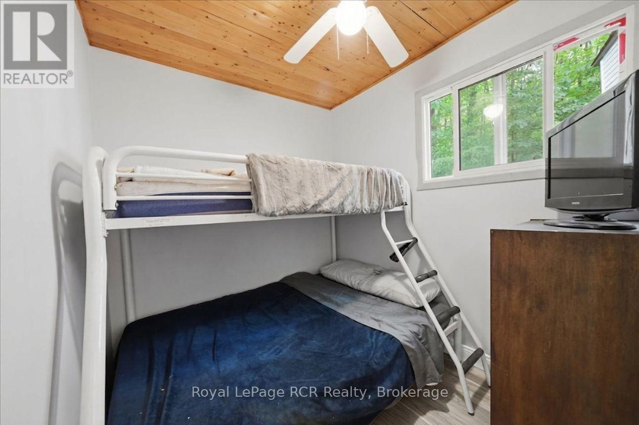 45 Andrew Drive, Tiny, Ontario  L9M 0B4 - Photo 20 - S13469628