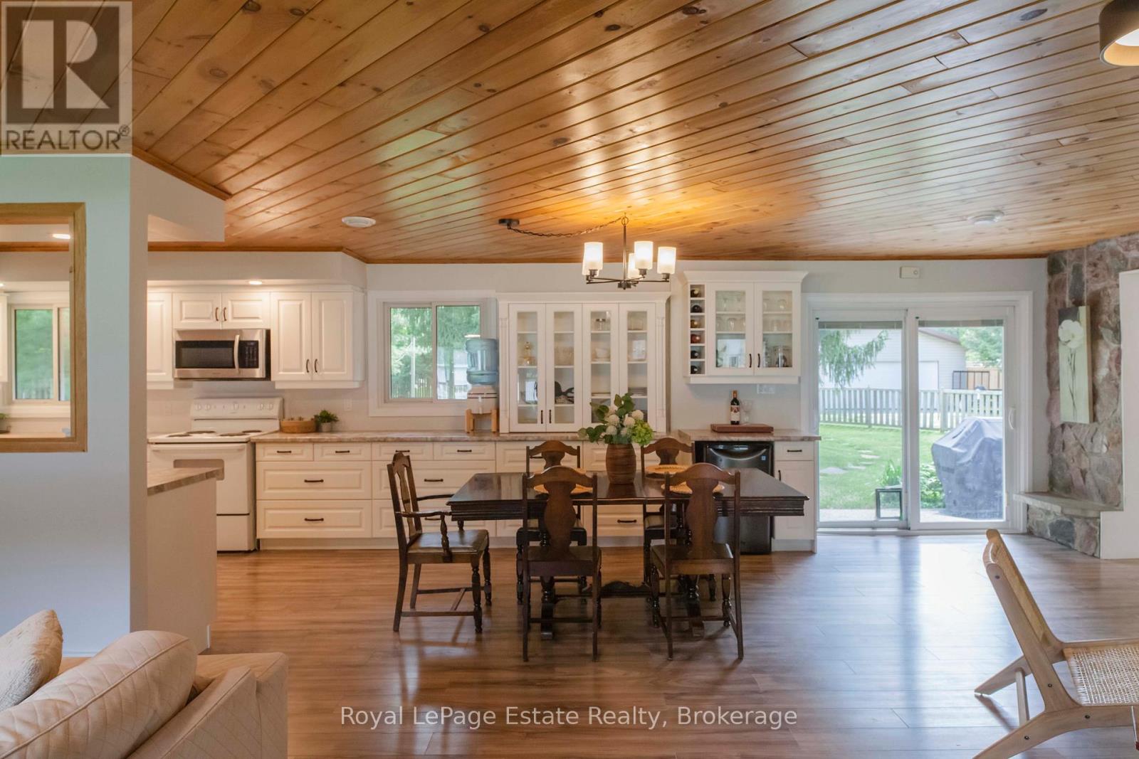 497 Elizabeth Street, South Bruce Peninsula, Ontario  N0H 1P0 - Photo 15 - X13469816