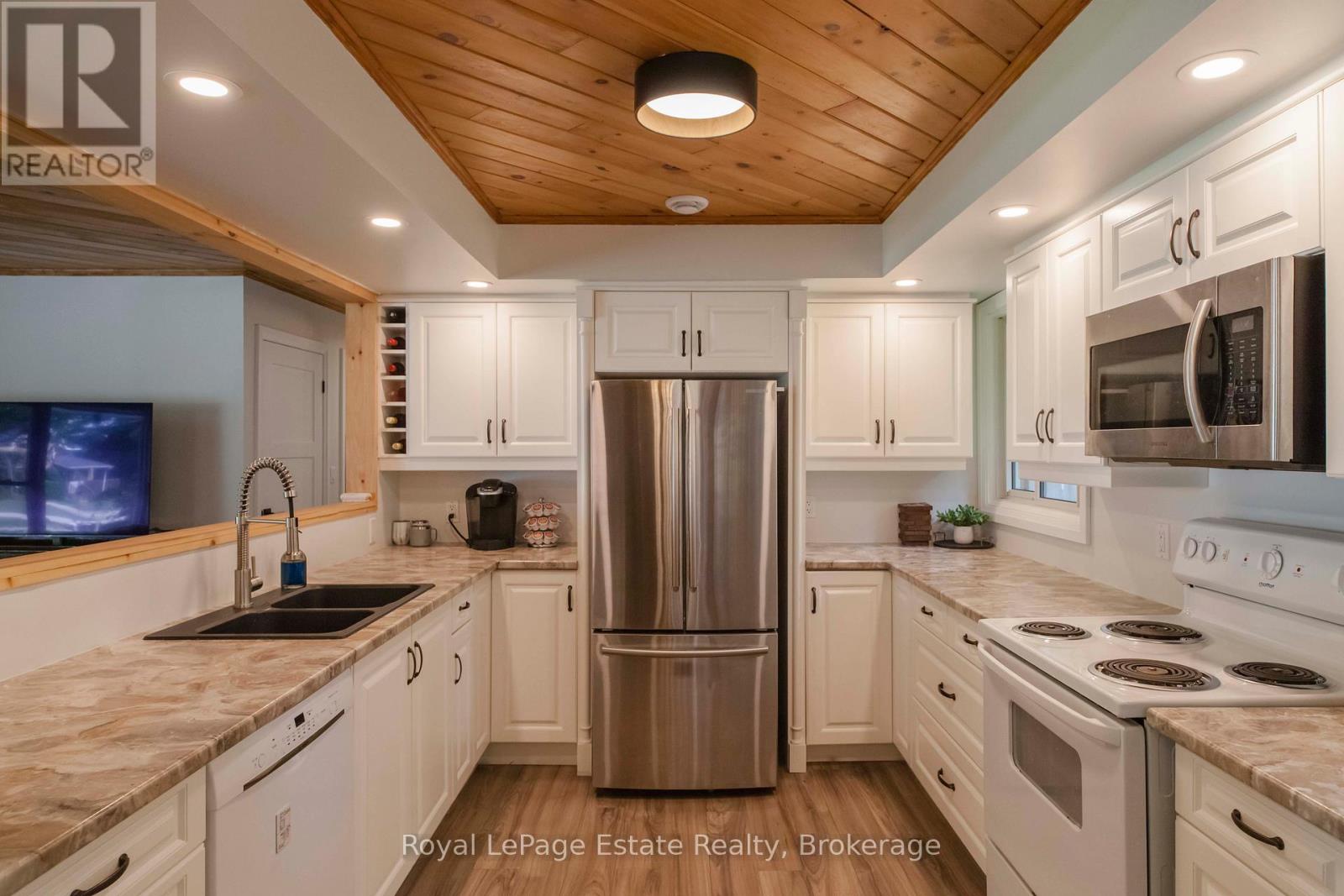 497 Elizabeth Street, South Bruce Peninsula, Ontario  N0H 1P0 - Photo 19 - X13469816