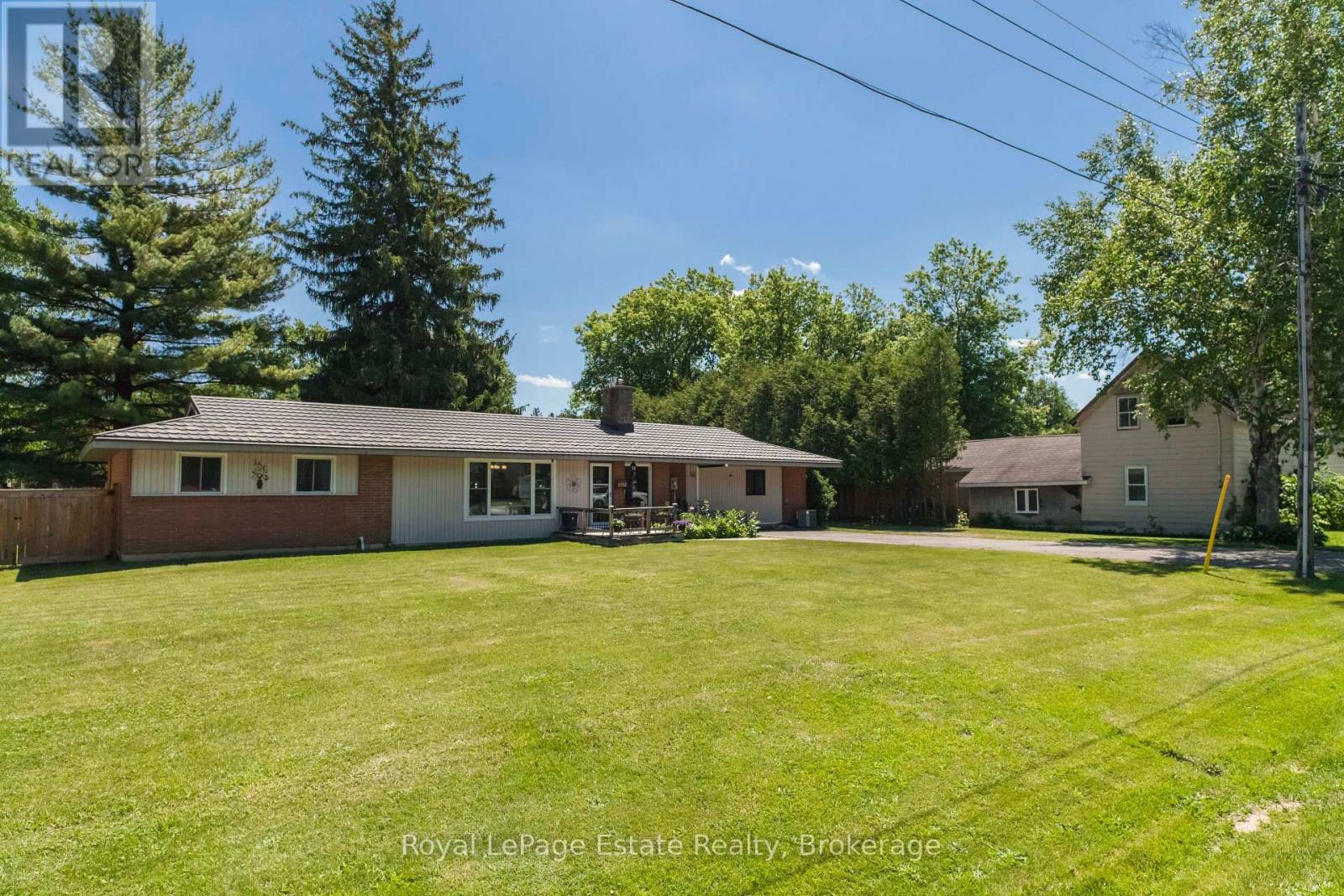 497 Elizabeth Street, South Bruce Peninsula, Ontario  N0H 1P0 - Photo 3 - X13469816