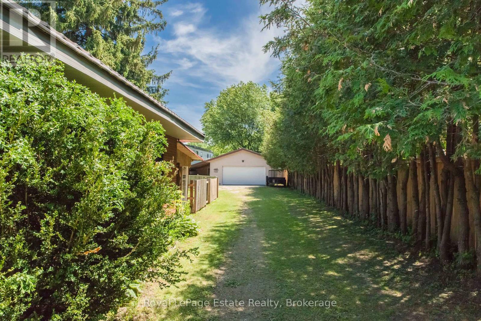 497 Elizabeth Street, South Bruce Peninsula, Ontario  N0H 1P0 - Photo 5 - X13469816