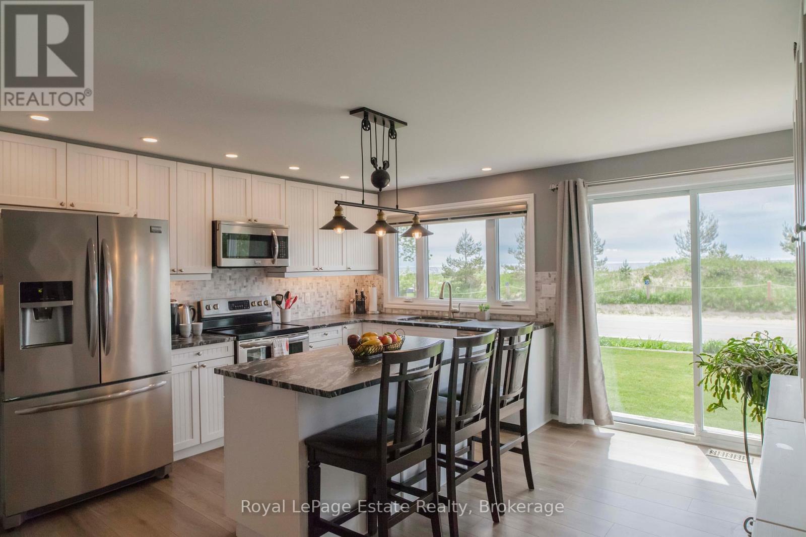 319 Lakeshore Boulevard N, South Bruce Peninsula, Ontario  N0H 2G0 - Photo 11 - X13470012