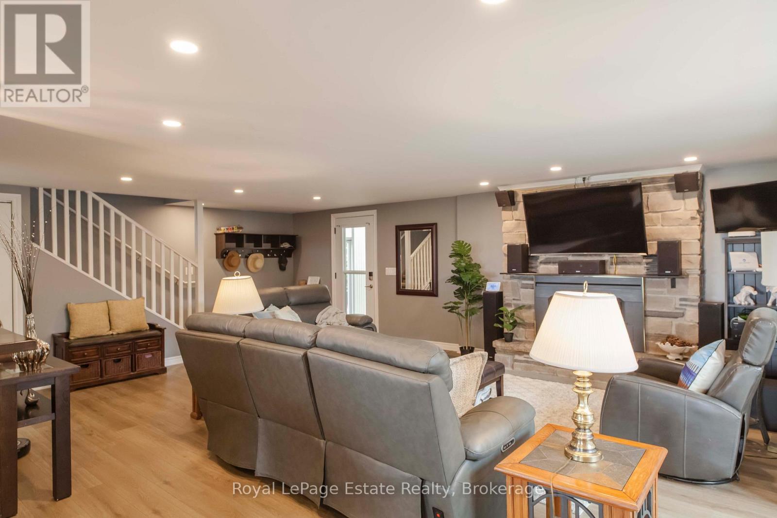319 Lakeshore Boulevard N, South Bruce Peninsula, Ontario  N0H 2G0 - Photo 18 - X13470012