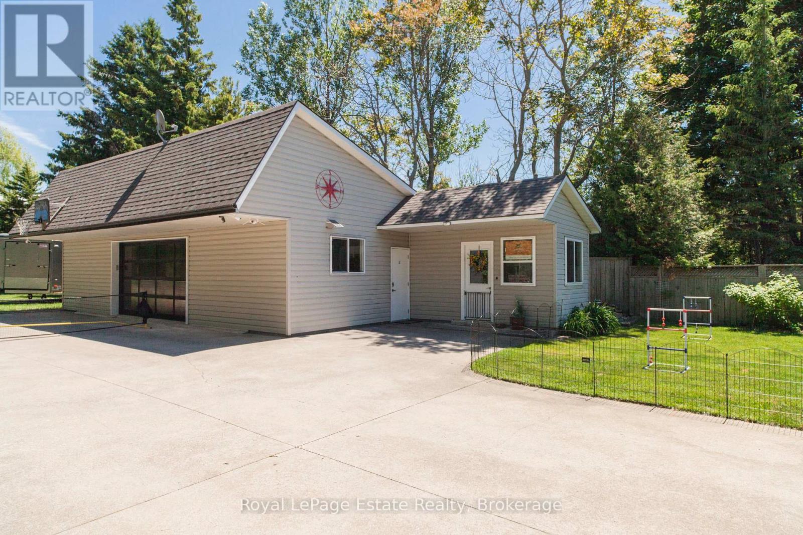 319 Lakeshore Boulevard N, South Bruce Peninsula, Ontario  N0H 2G0 - Photo 48 - X13470012