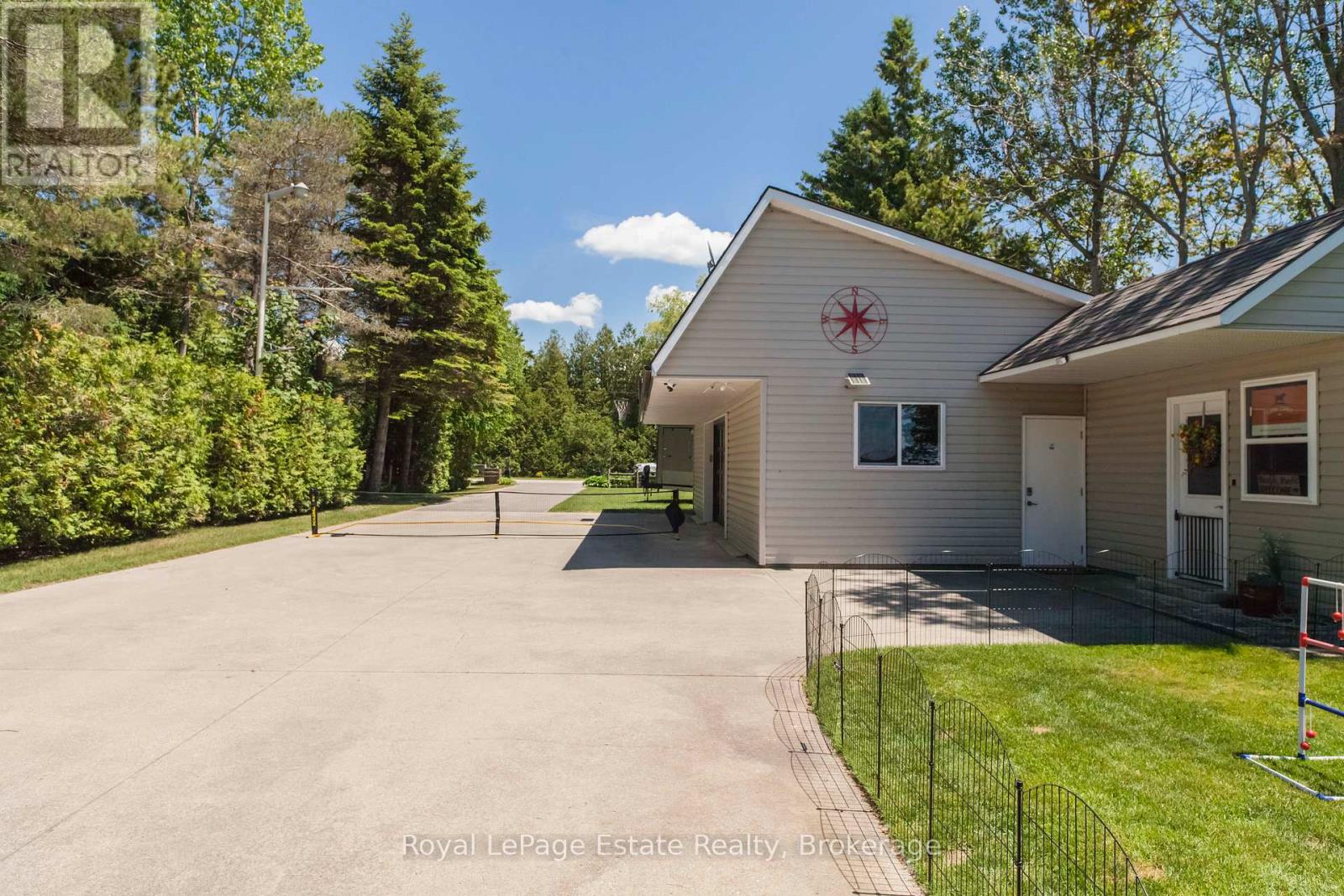 319 Lakeshore Boulevard N, South Bruce Peninsula, Ontario  N0H 2G0 - Photo 49 - X13470012