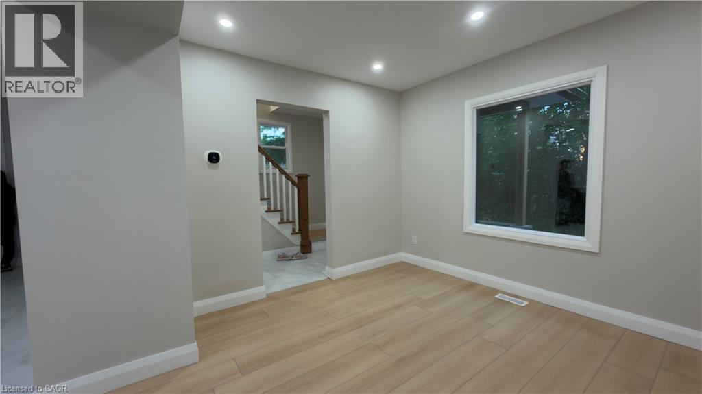 18 Miehm Place, Kitchener, Ontario  N2H 2K9 - Photo 10 - 40841641