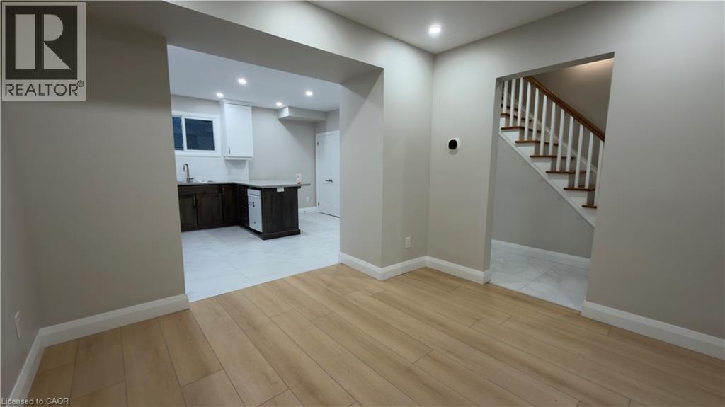 18 Miehm Place, Kitchener, Ontario  N2H 2K9 - Photo 9 - 40841641