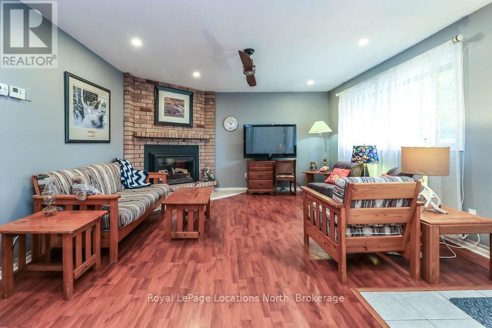 16 Wood Avenue, Wasaga Beach, Ontario  L9Z 2L3 - Photo 23 - S13470576