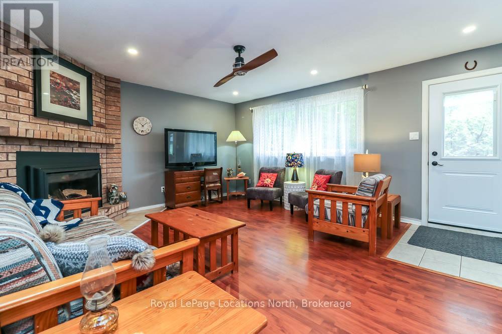 16 Wood Avenue, Wasaga Beach, Ontario  L9Z 2L3 - Photo 24 - S13470576