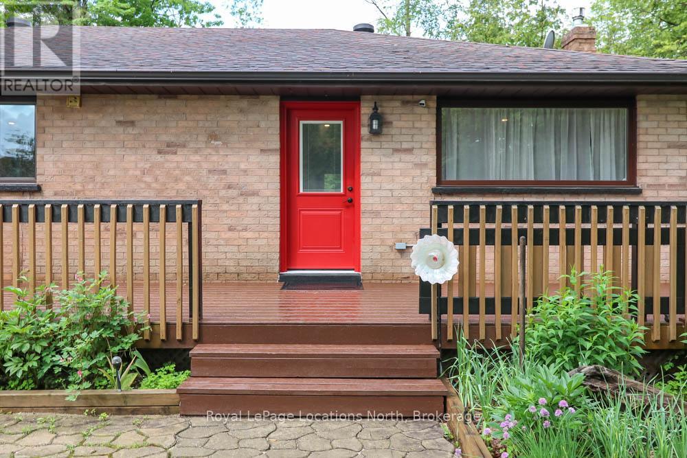 16 Wood Avenue, Wasaga Beach, Ontario  L9Z 2L3 - Photo 31 - S13470576