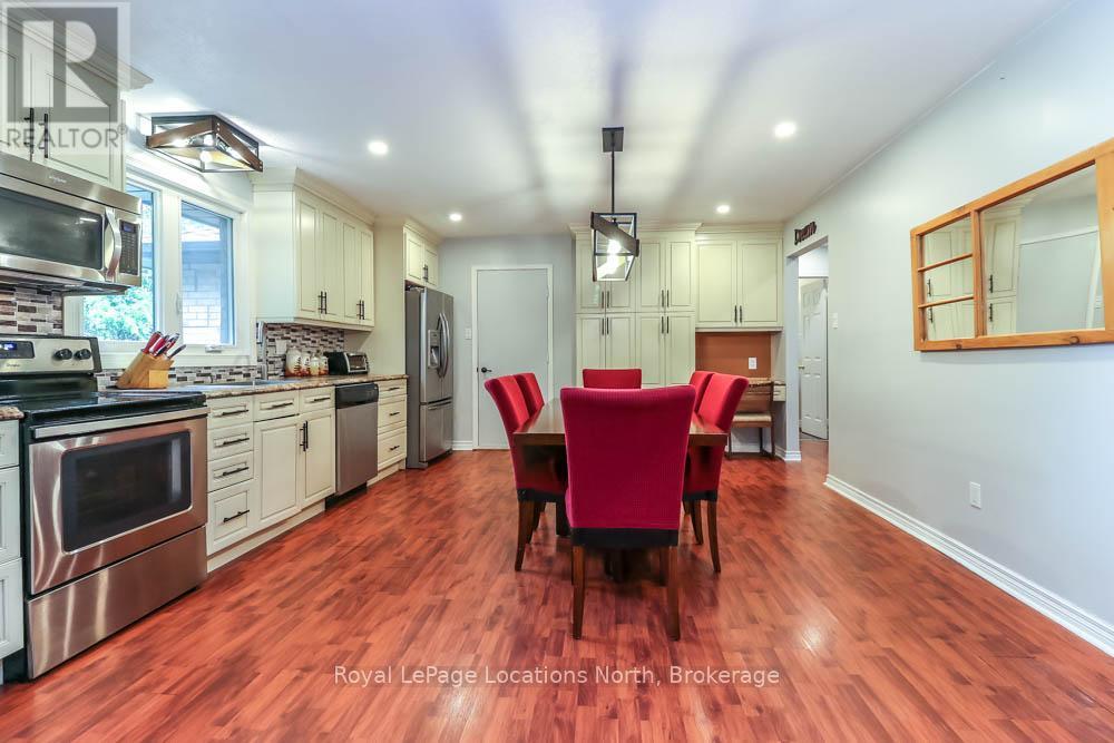 16 Wood Avenue, Wasaga Beach, Ontario  L9Z 2L3 - Photo 9 - S13470576