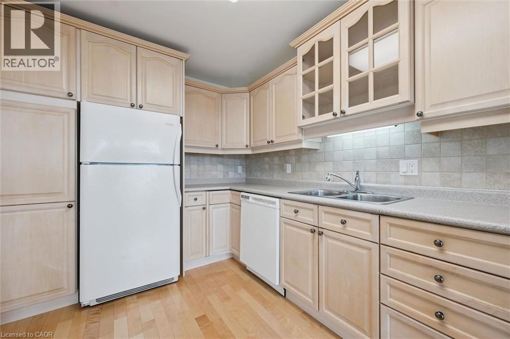 65 Westmount Road N Unit# 910, Waterloo, Ontario  N2L 5G6 - Photo 14 - 40837095