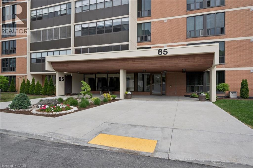 65 Westmount Road N Unit# 910, Waterloo, Ontario  N2L 5G6 - Photo 3 - 40837095