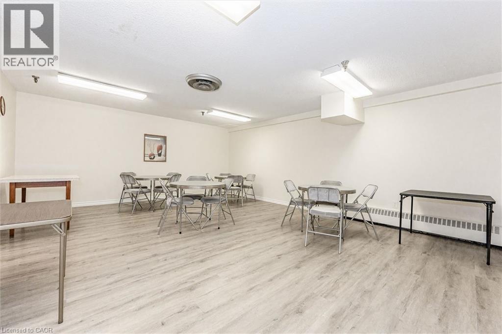 65 Westmount Road N Unit# 910, Waterloo, Ontario  N2L 5G6 - Photo 31 - 40837095