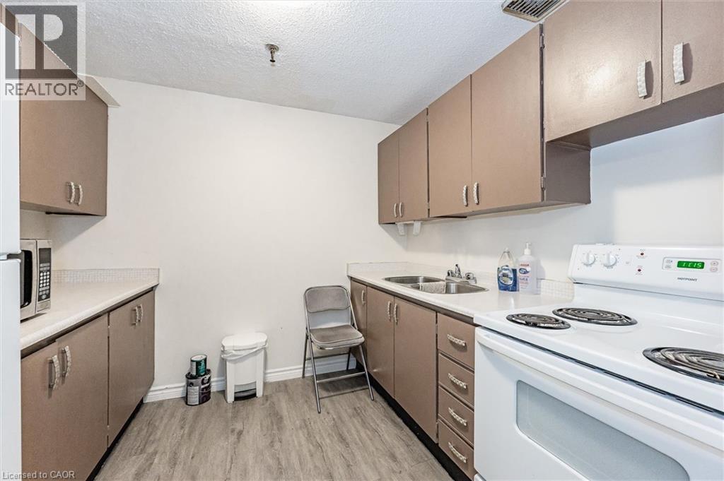 65 Westmount Road N Unit# 910, Waterloo, Ontario  N2L 5G6 - Photo 33 - 40837095