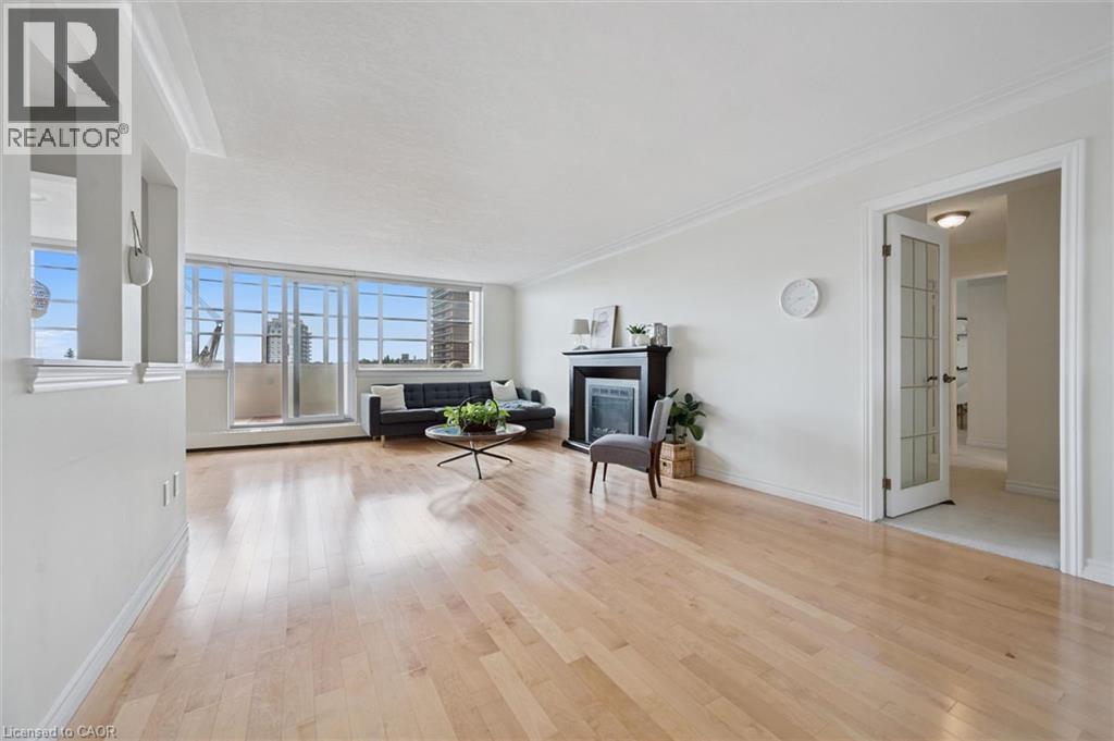 65 Westmount Road N Unit# 910, Waterloo, Ontario  N2L 5G6 - Photo 8 - 40837095