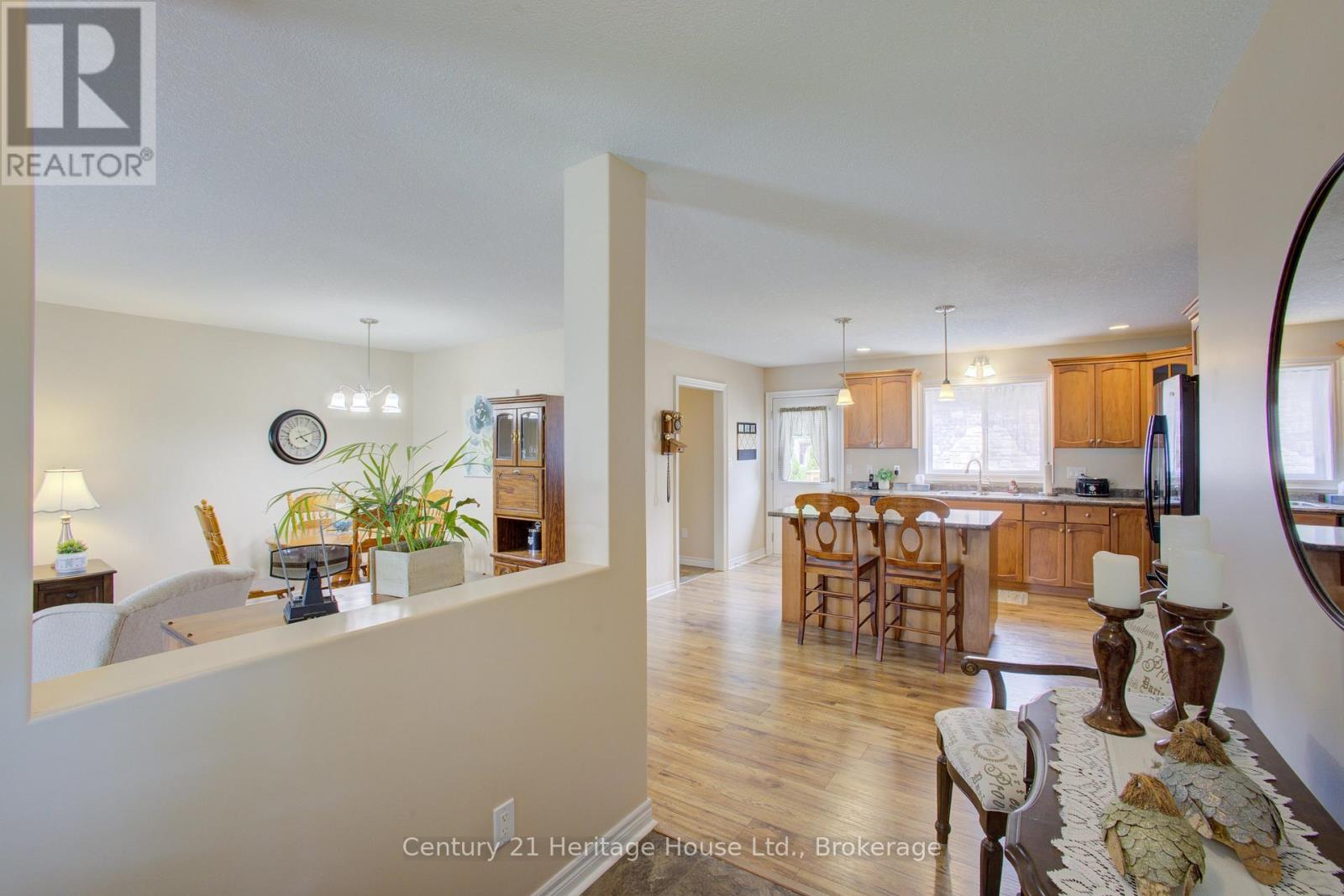 467 William Street N, West Grey, Ontario  N0G 1R0 - Photo 7 - X13470634