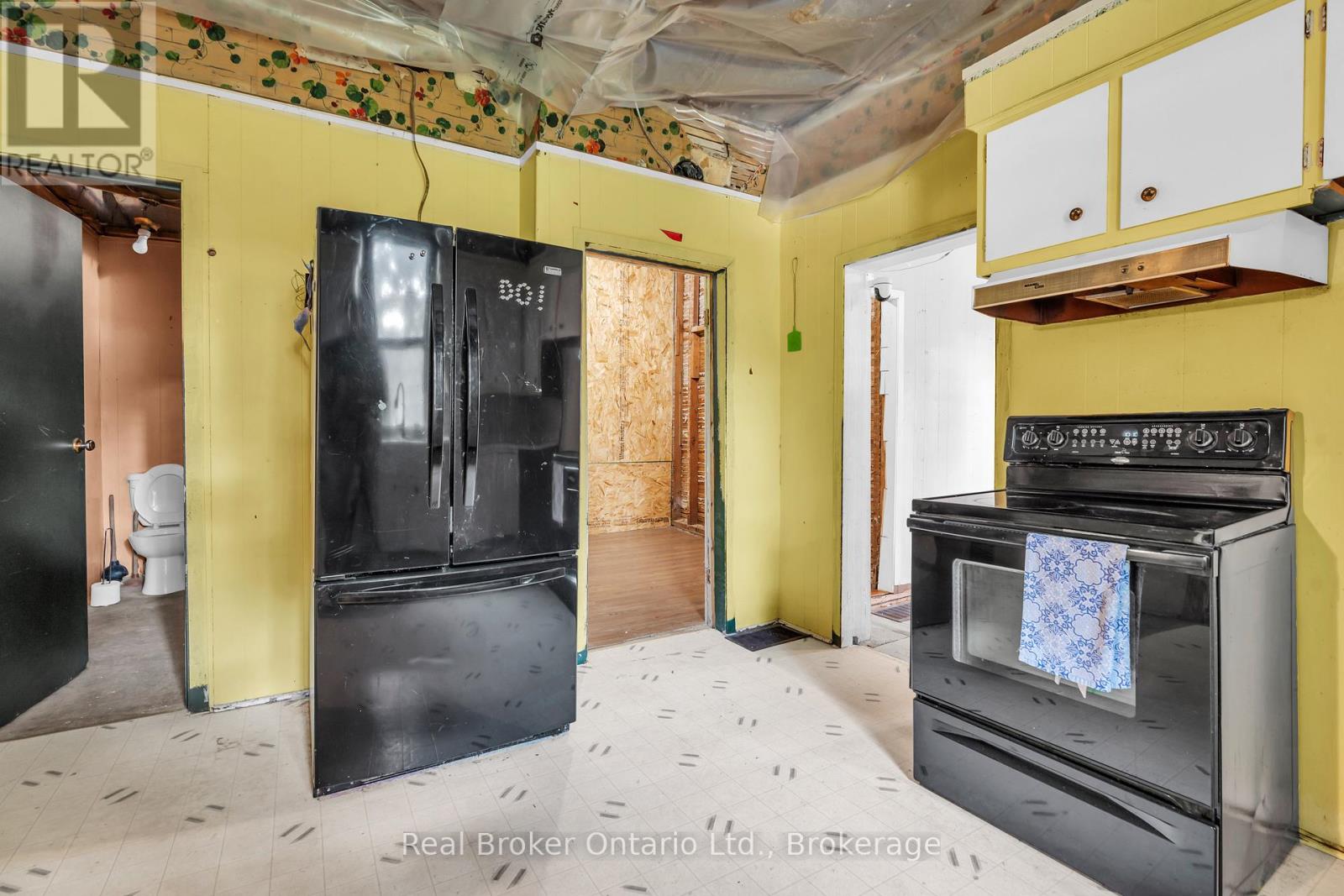 349 Main Street S, Wellington North, Ontario  N0G 2L0 - Photo 15 - X13470662