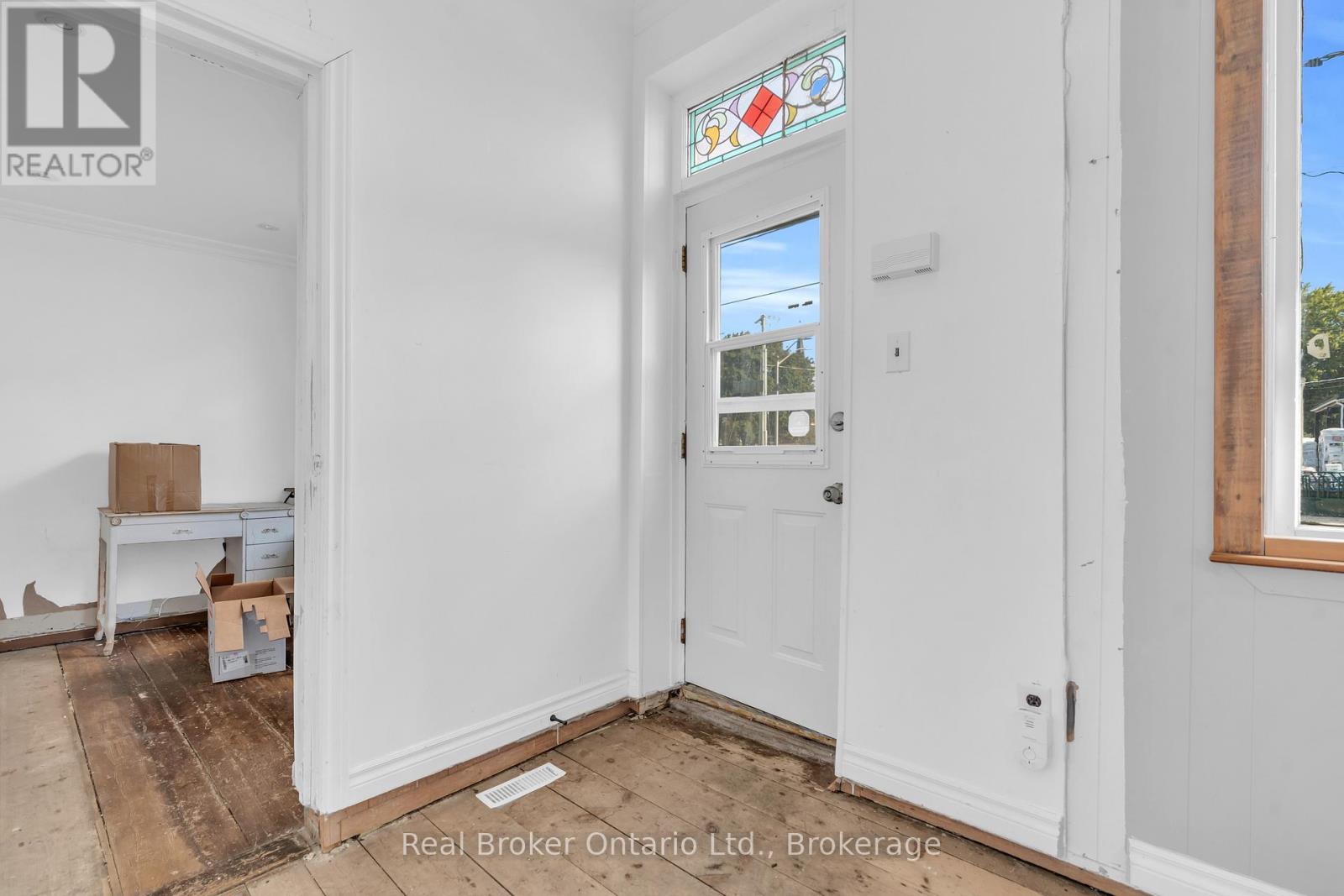 349 Main Street S, Wellington North, Ontario  N0G 2L0 - Photo 16 - X13470662