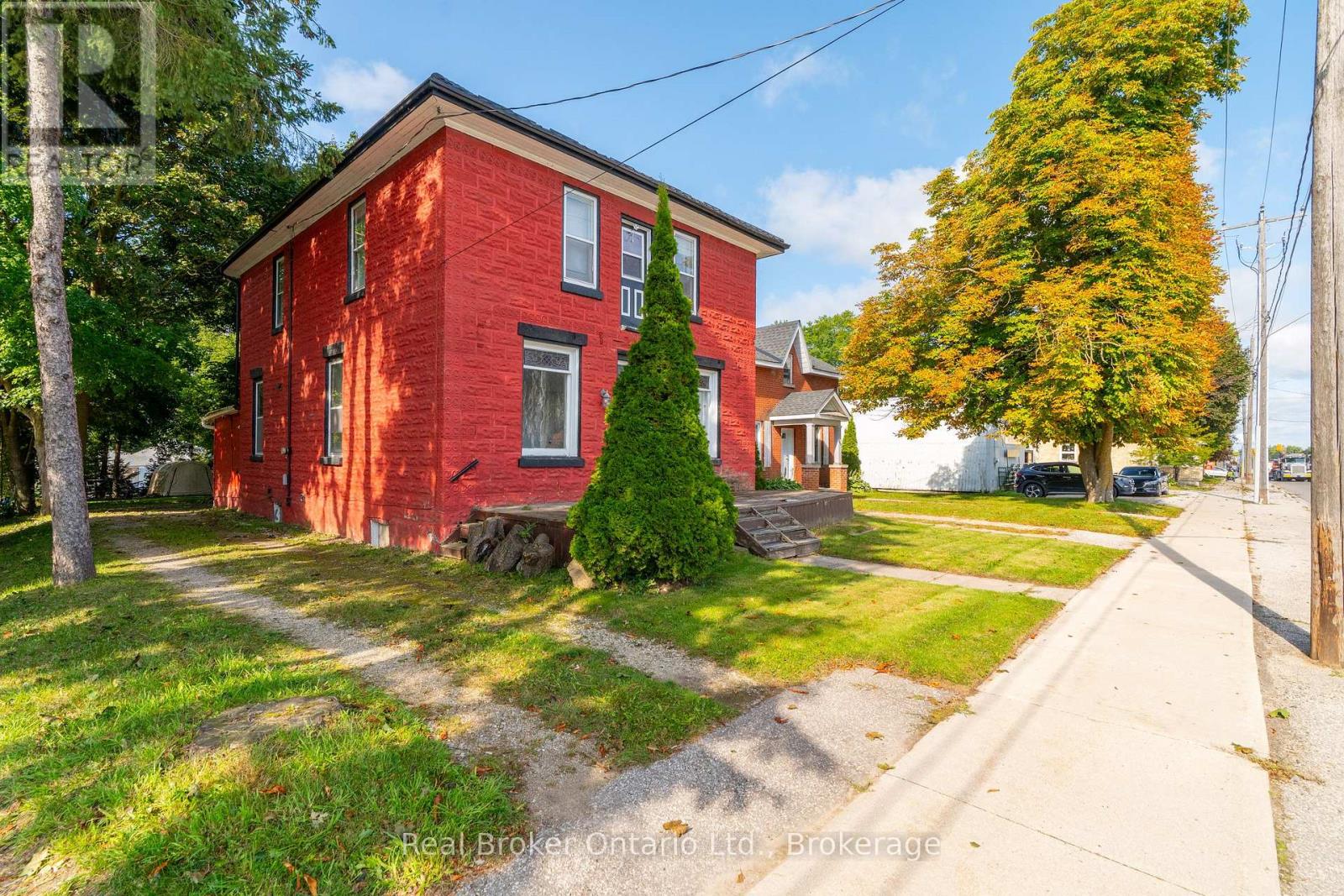 349 Main Street S, Wellington North, Ontario  N0G 2L0 - Photo 8 - X13470662