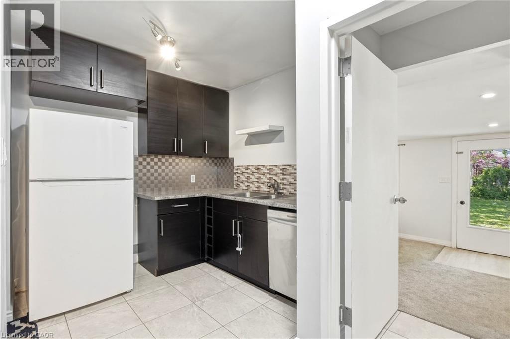 32 Close Avenue, Cambridge, Ontario  N1R 2R6 - Photo 14 - 40841656