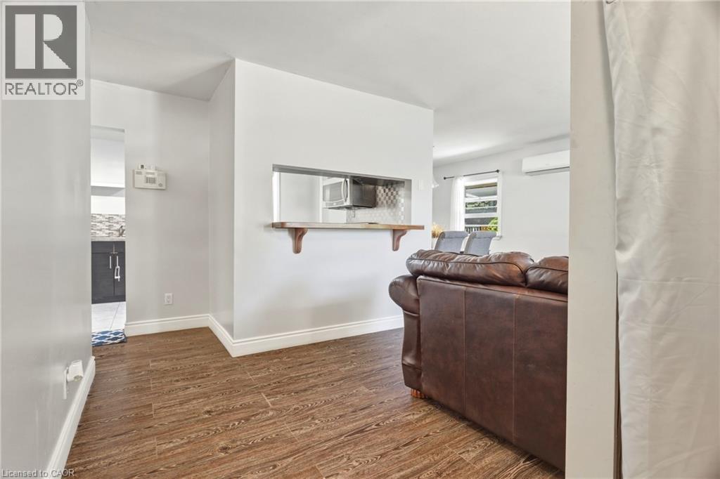 32 Close Avenue, Cambridge, Ontario  N1R 2R6 - Photo 5 - 40841656