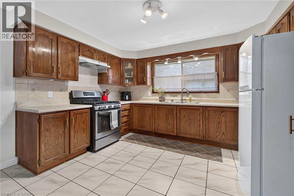 15 Ellen Avenue, Hamilton, Ontario  L8G 5A9 - Photo 18 - 40840619