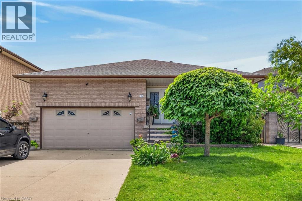 15 Ellen Avenue, Hamilton, Ontario  L8G 5A9 - Photo 2 - 40840619