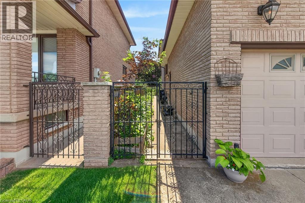 15 Ellen Avenue, Hamilton, Ontario  L8G 5A9 - Photo 49 - 40840619