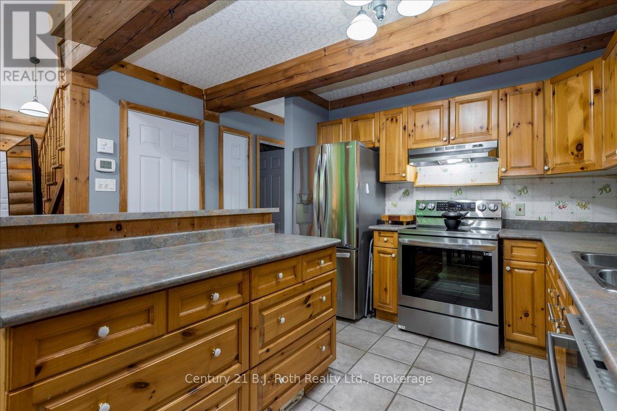 650 Concession 3 Road W, Tiny, Ontario  L0L 2T0 - Photo 5 - S13470936