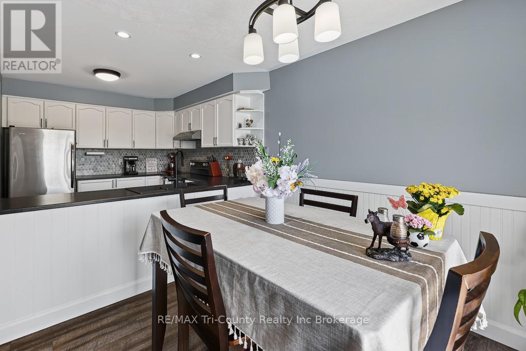 25 Herford Street, Tillsonburg, Ontario  N4G 4V1 - Photo 11 - X13471408