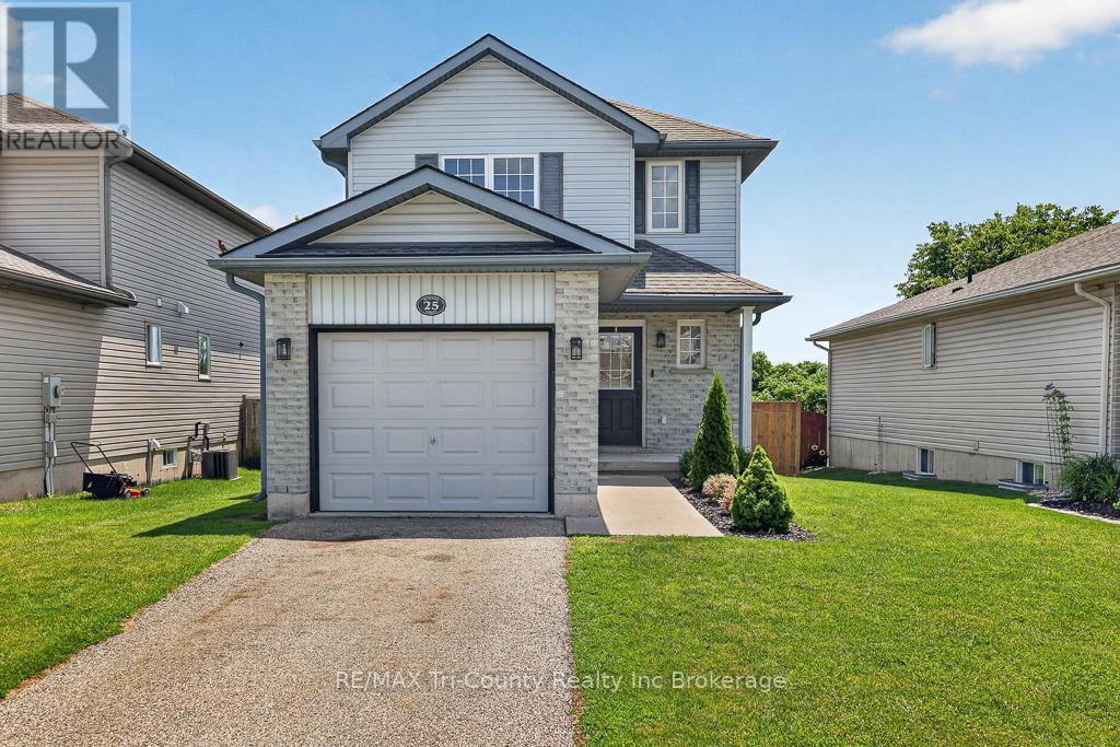 25 Herford Street, Tillsonburg, Ontario  N4G 4V1 - Photo 2 - X13471408