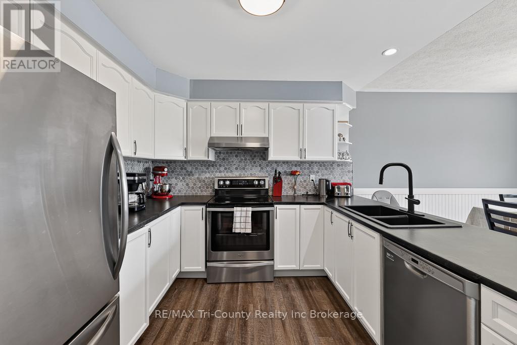 25 Herford Street, Tillsonburg, Ontario  N4G 4V1 - Photo 5 - X13471408