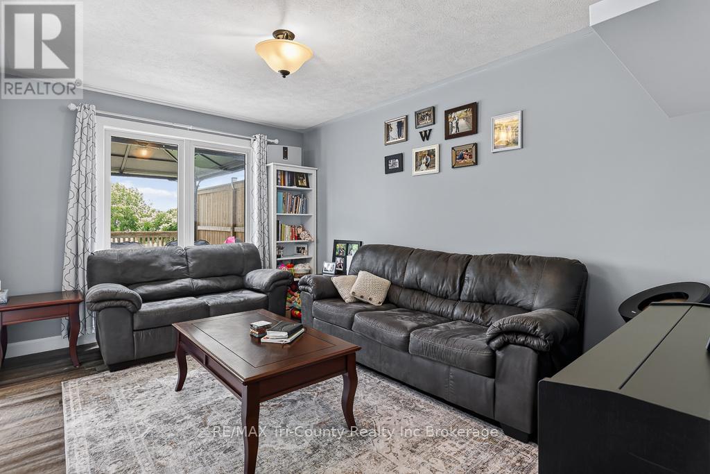 25 Herford Street, Tillsonburg, Ontario  N4G 4V1 - Photo 8 - X13471408
