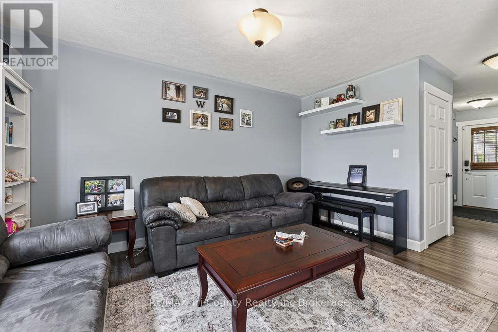 25 Herford Street, Tillsonburg, Ontario  N4G 4V1 - Photo 9 - X13471408