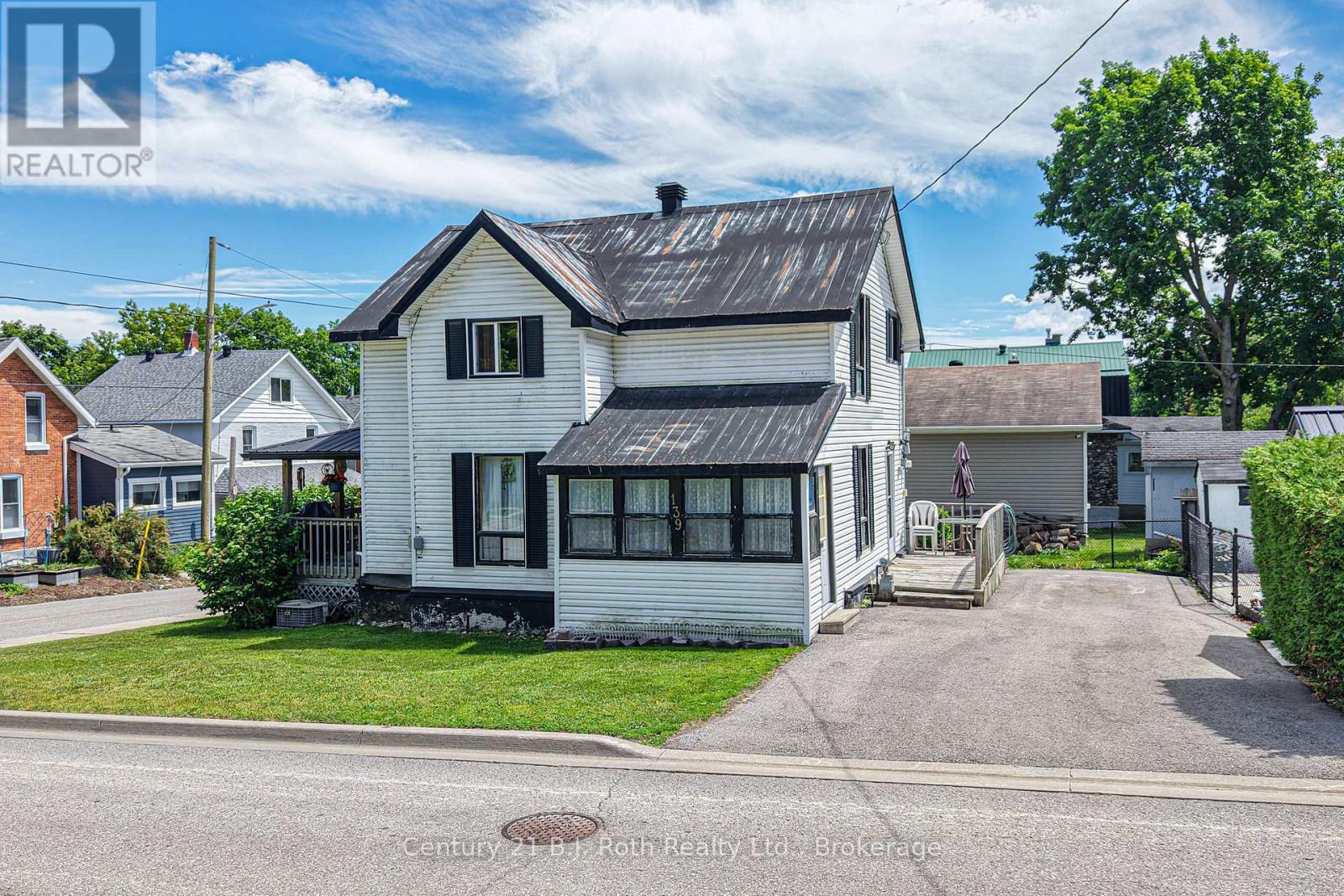 139 Borland Street E, Orillia, Ontario  L3V 2C1 - Photo 3 - S13471808