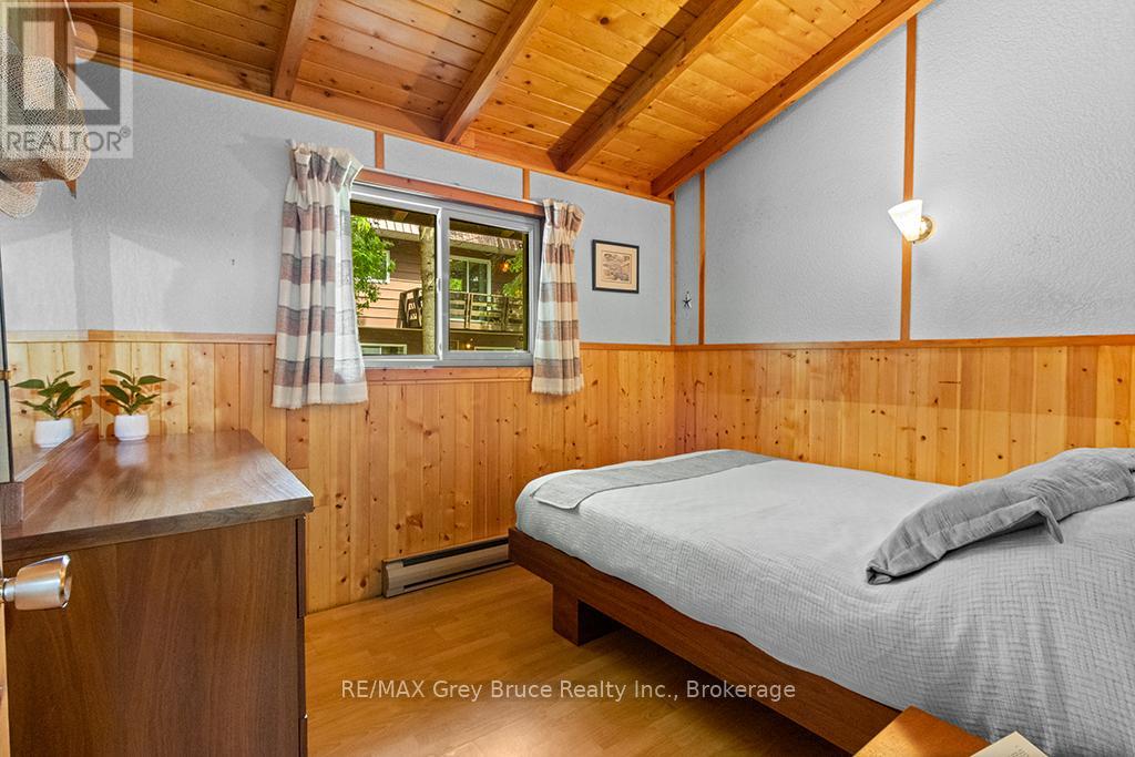 26 Bridge Street, Northern Bruce Peninsula, Ontario  N0H 1W0 - Photo 16 - X13472038