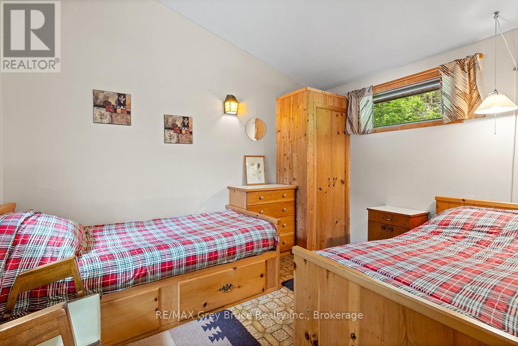 26 Bridge Street, Northern Bruce Peninsula, Ontario  N0H 1W0 - Photo 33 - X13472038