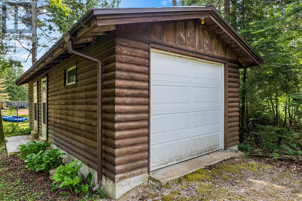 26 Bridge Street, Northern Bruce Peninsula, Ontario  N0H 1W0 - Photo 40 - X13472038