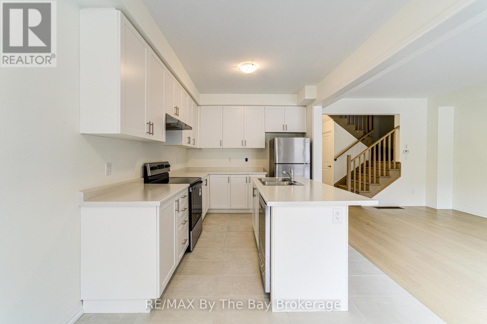 73 Federica Crescent, Wasaga Beach, Ontario  L9Z 0N5 - Photo 11 - S13472218