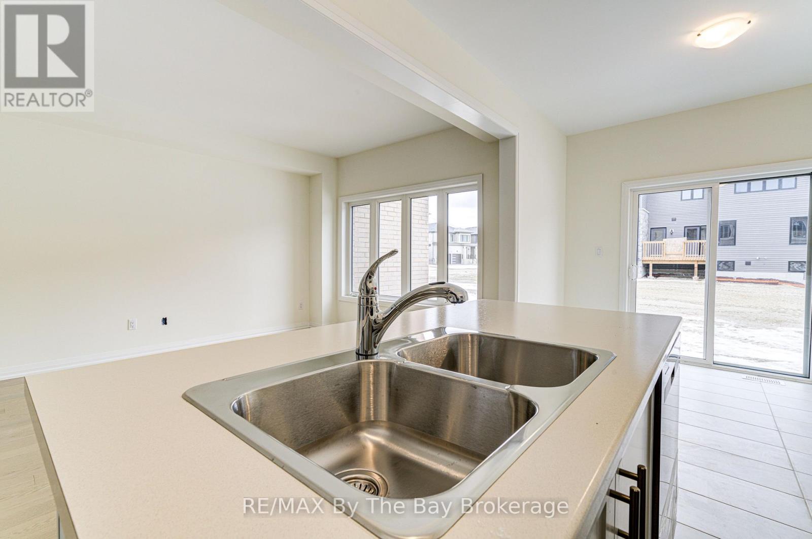 73 Federica Crescent, Wasaga Beach, Ontario  L9Z 0N5 - Photo 16 - S13472218