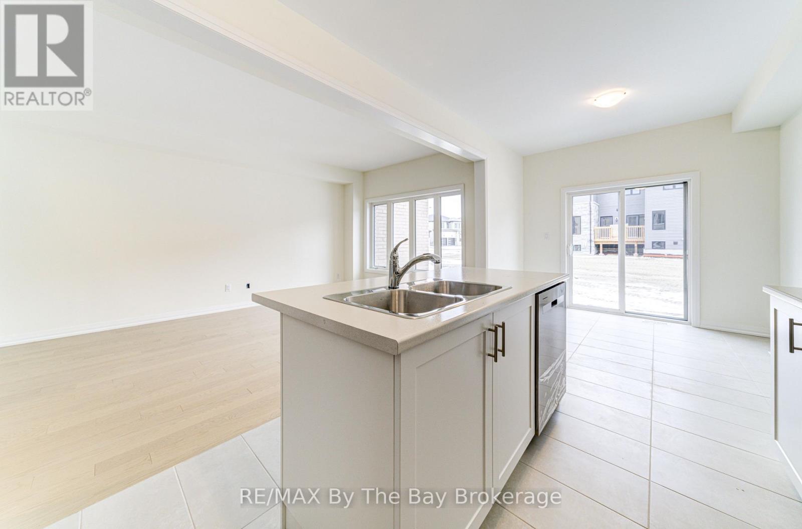 73 Federica Crescent, Wasaga Beach, Ontario  L9Z 0N5 - Photo 17 - S13472218