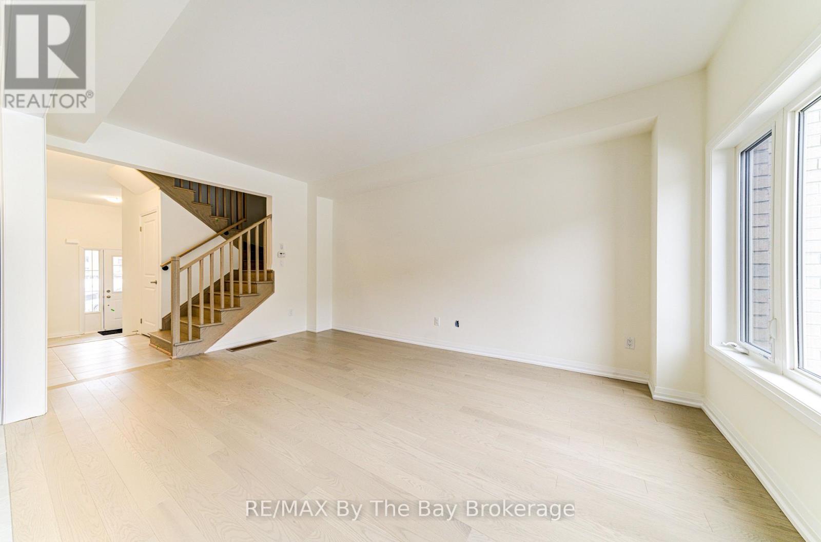 73 Federica Crescent, Wasaga Beach, Ontario  L9Z 0N5 - Photo 8 - S13472218