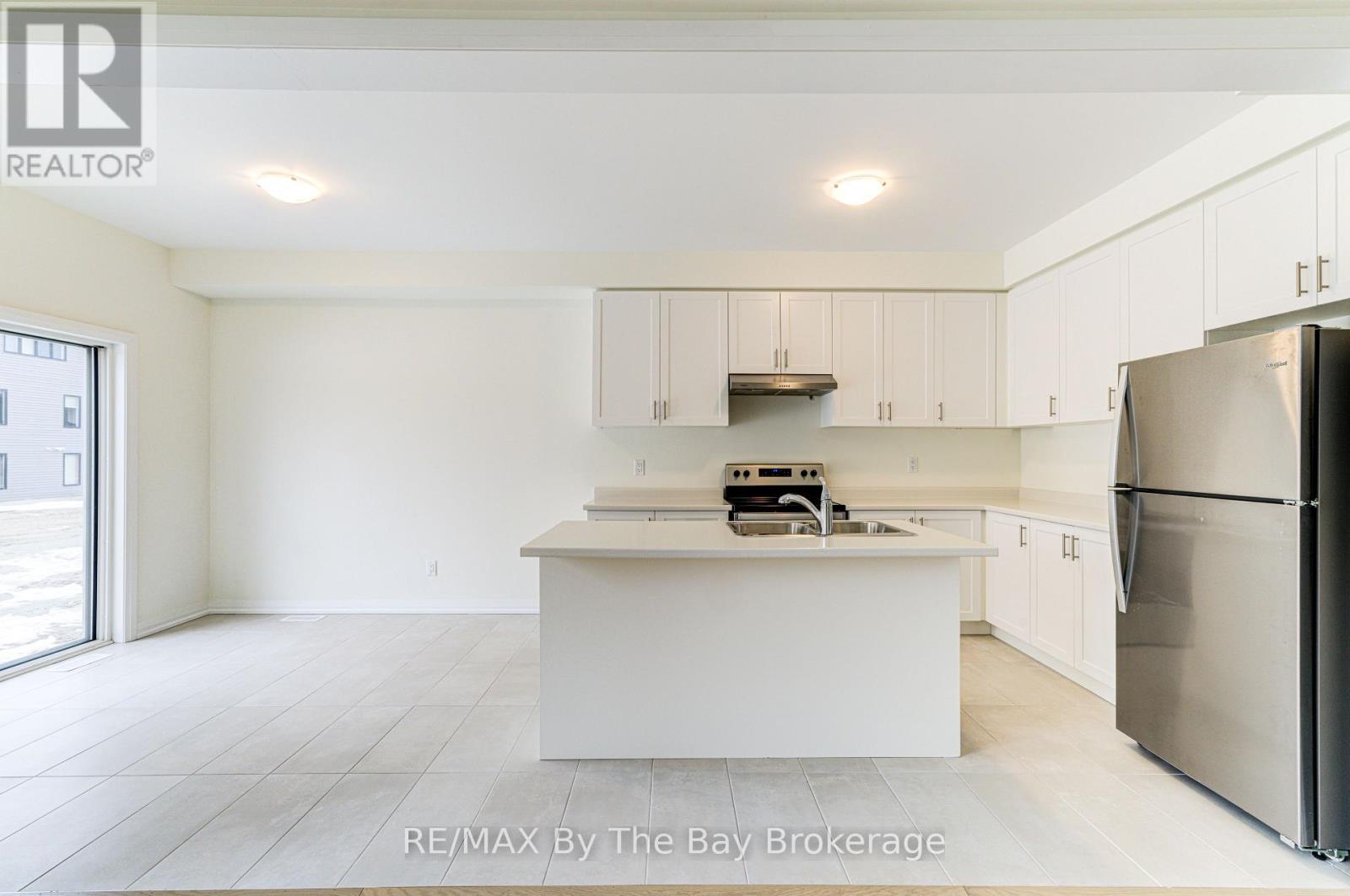 73 Federica Crescent, Wasaga Beach, Ontario  L9Z 0N5 - Photo 9 - S13472218