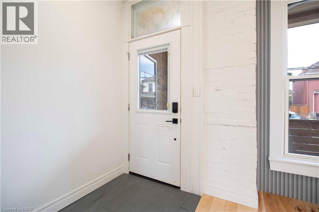 36 Fullerton Avenue, Hamilton, Ontario  L8L 6G8 - Photo 6 - 40841129