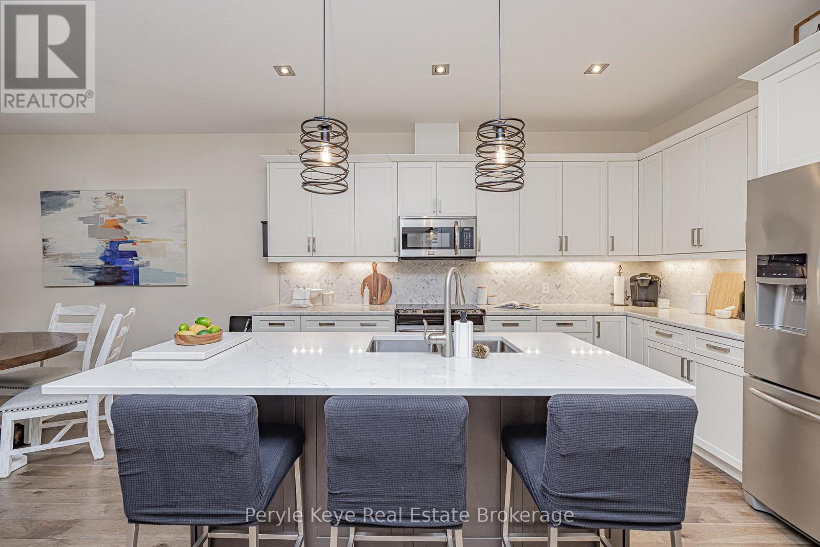 6 Serenity Place Crescent, Huntsville, Ontario  P1H 0C4 - Photo 12 - X13472772