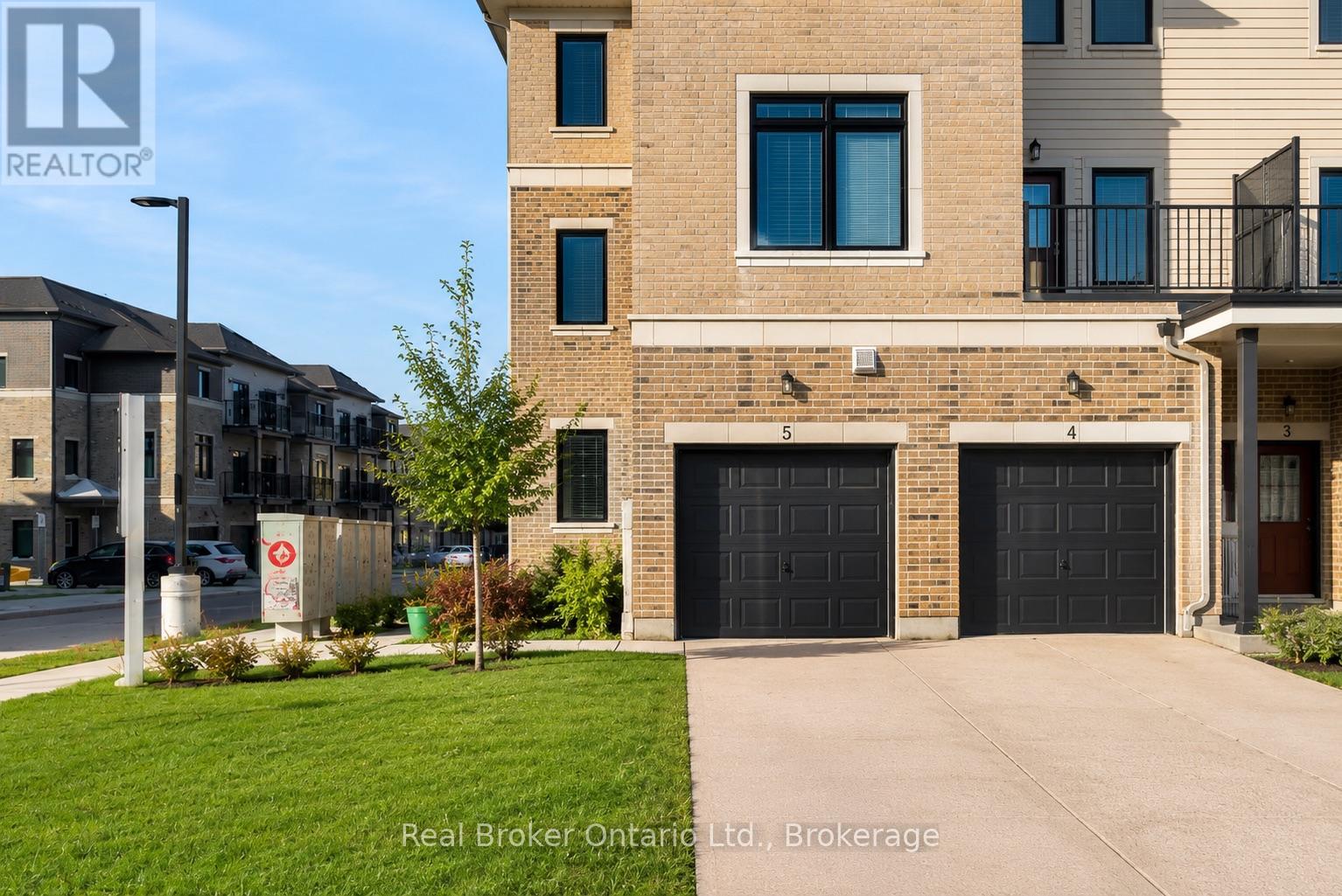 5 - 107 Westra Drive, Guelph, Ontario  N1K 0A5 - Photo 2 - X13472782